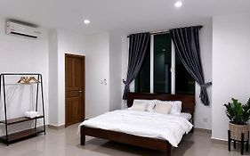 D32 Homestay Near Airport Behind Brown Coffee Airport