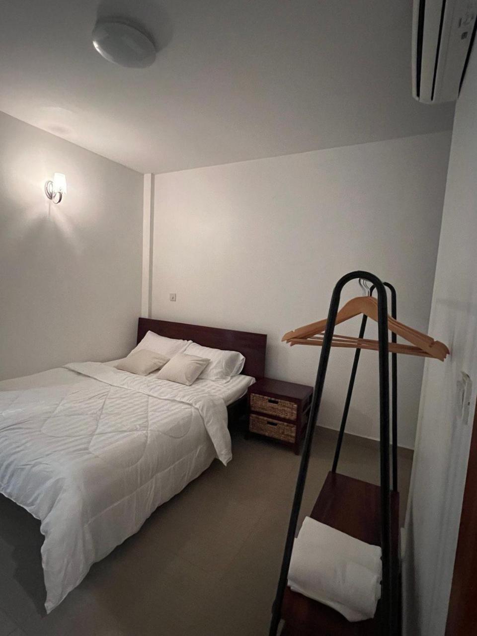 D32 Homestay Near Airport Behind Brown Coffee Airport Phnom Penh Exterior photo