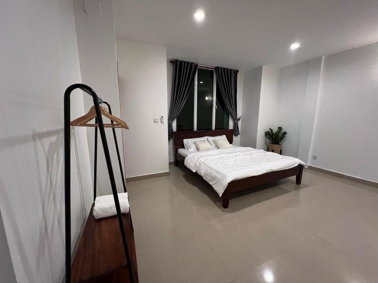 D32 Homestay Near Airport Behind Brown Coffee Airport Phnom Penh Exterior photo